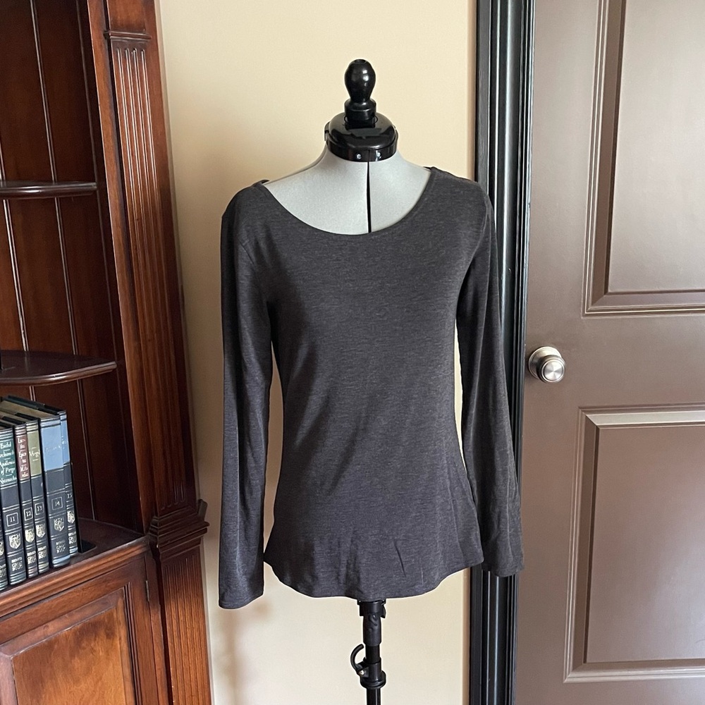 EUC Athleta Gray Open Back Workout Top